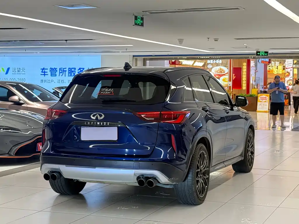 Infiniti QX50 2.0 T 4 WD Luxury