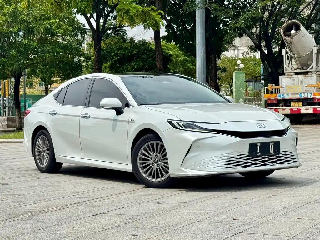 Camry Dual Engine 2.0 HG Distinguished