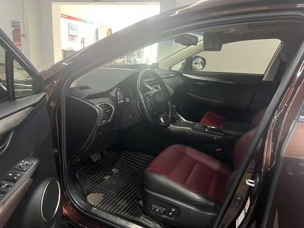 Lexus NX 200 AWD Sharp Style CN-V