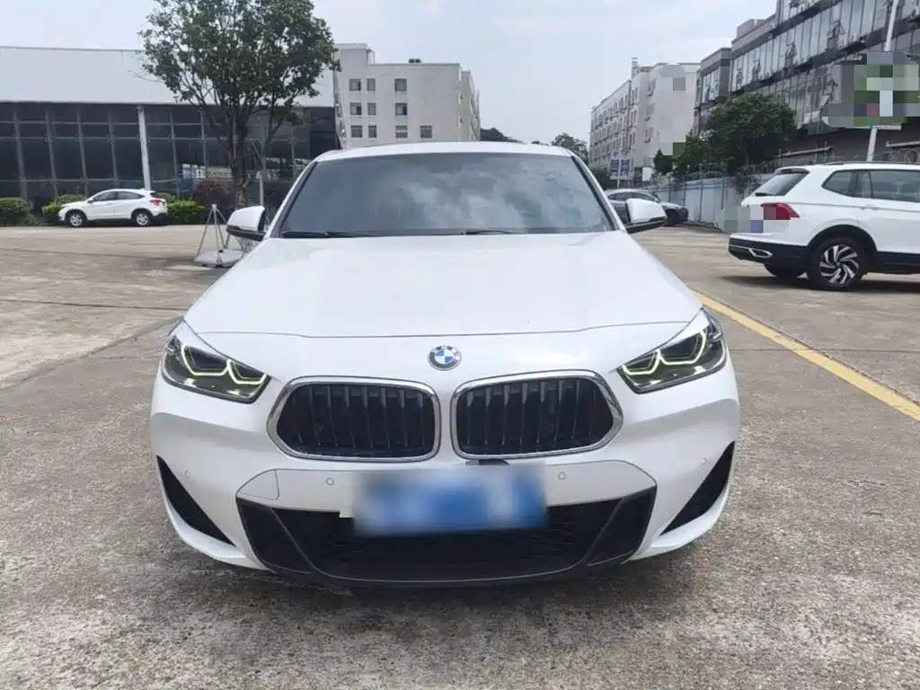 BMW X2 sDrive25 i Leading M Sport Package