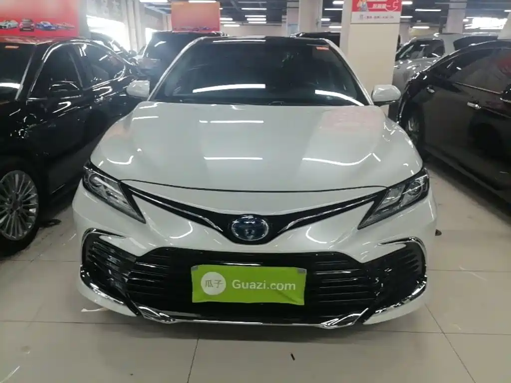 Camry Dual Engine 2.5 HG Luxury