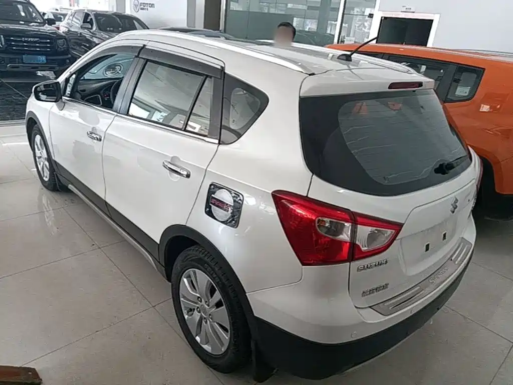 S-Cross 1.6 L CVT 2 WD Elite