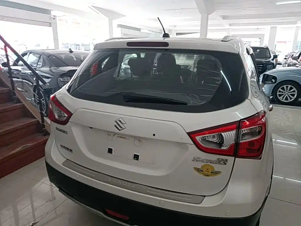 S-Cross 1.6 L CVT 2 WD Elite
