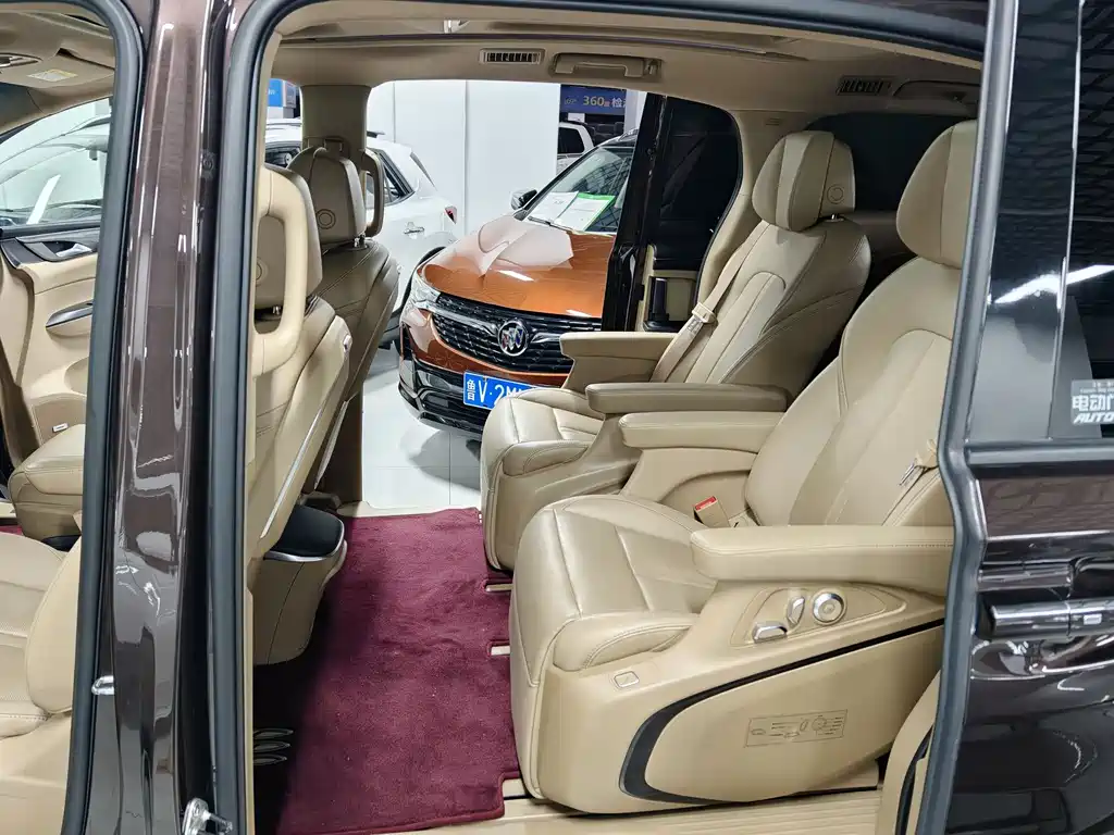 Buick GL8 ES LaCrosse 653 T Flagship