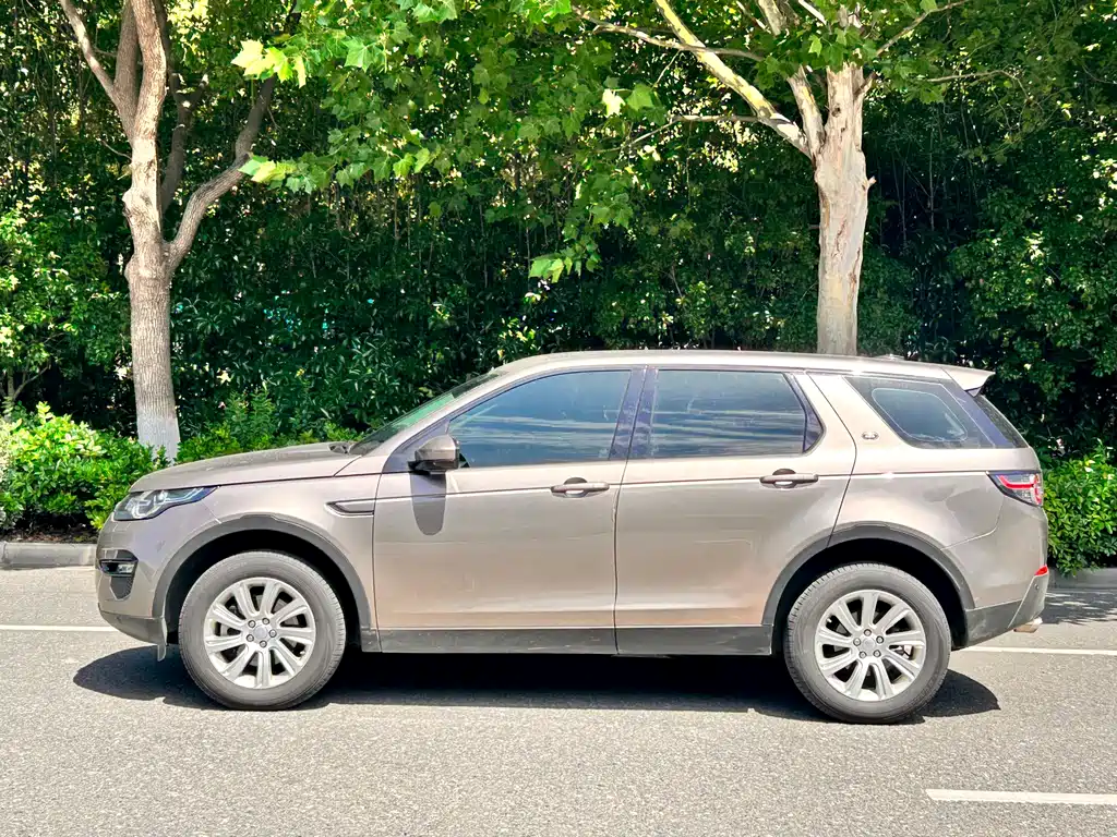 Discovery Sport 2.0 T SE