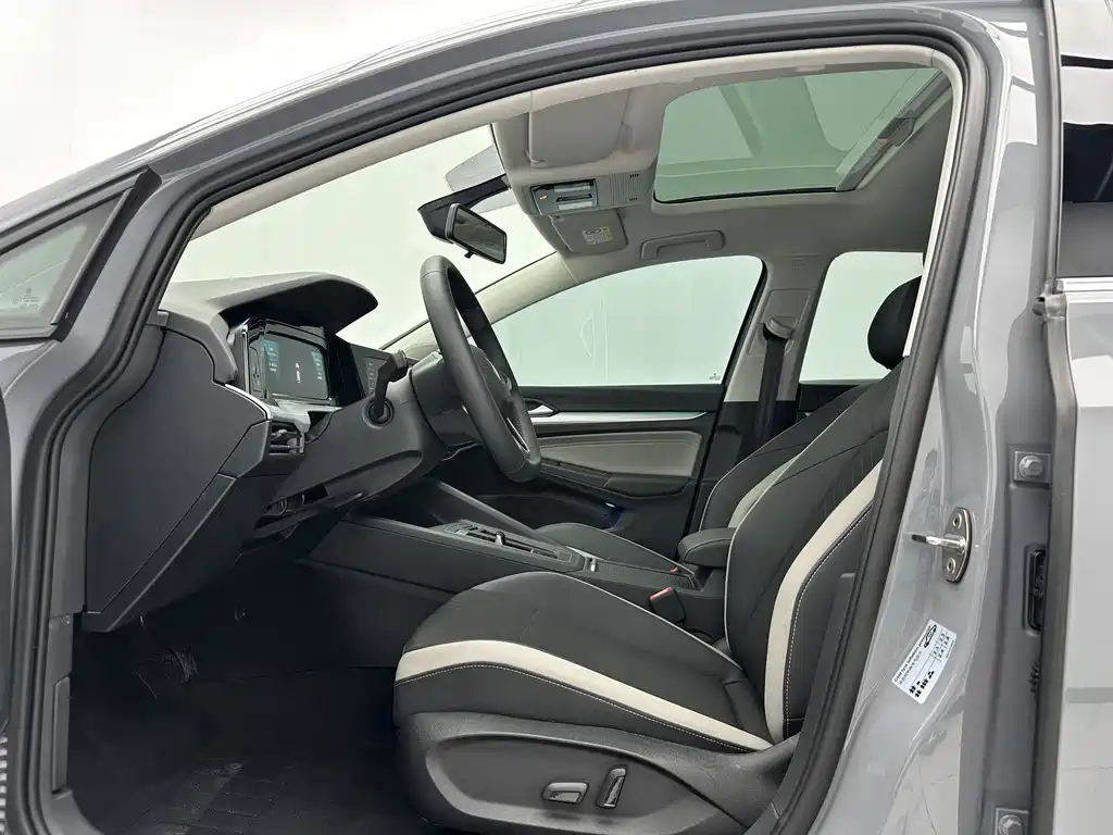 Golf Facelift 280 TSI DSG Pro
