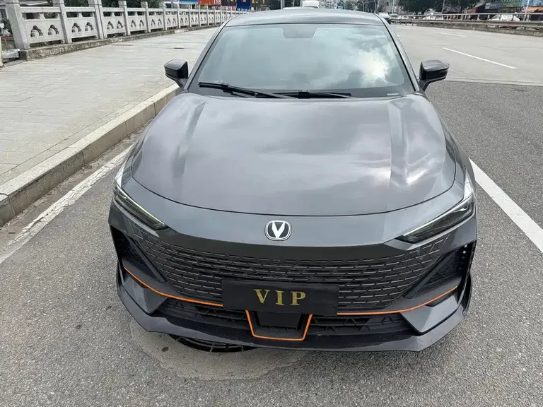 Changan UNI-V 1.5 T Outstanding