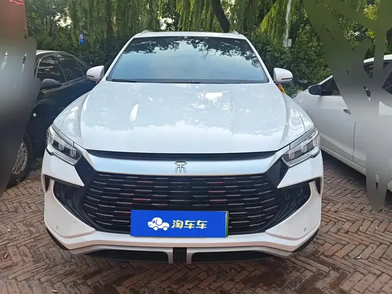 BYD Song Pro NEV Champion DM-i 110 KM Transcend