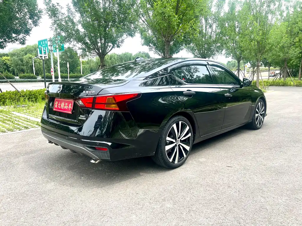 Teana 2.0 T XV Smart Supreme