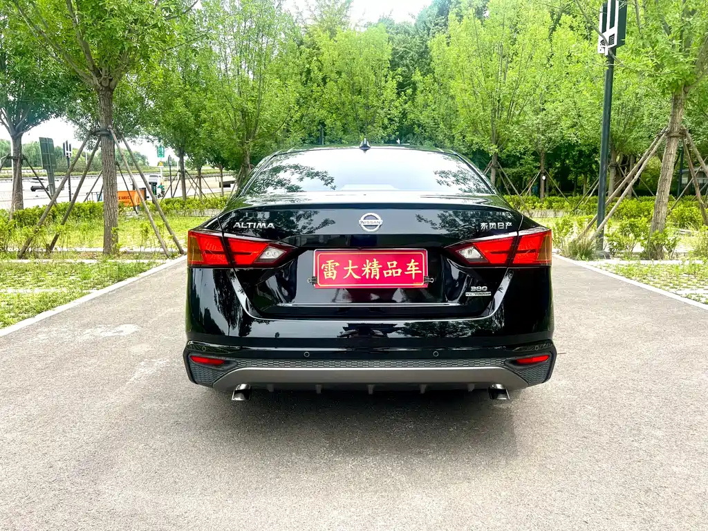 Teana 2.0 T XV Smart Supreme