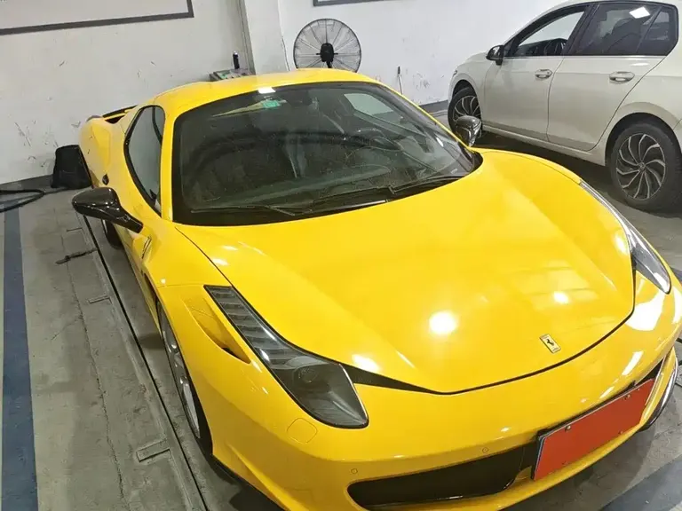 Ferrari 458 4.5 L Spider