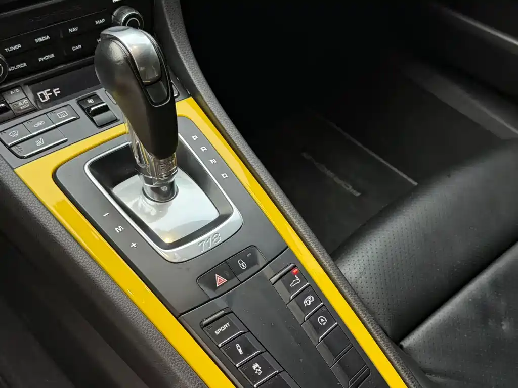 Porsche 718 Cayman 2.0 T