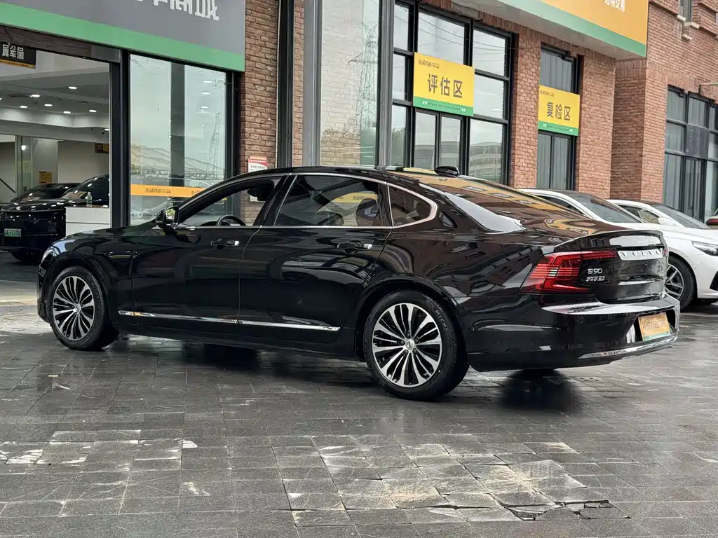 Volvo S90 B5 Smart Ease Luxury