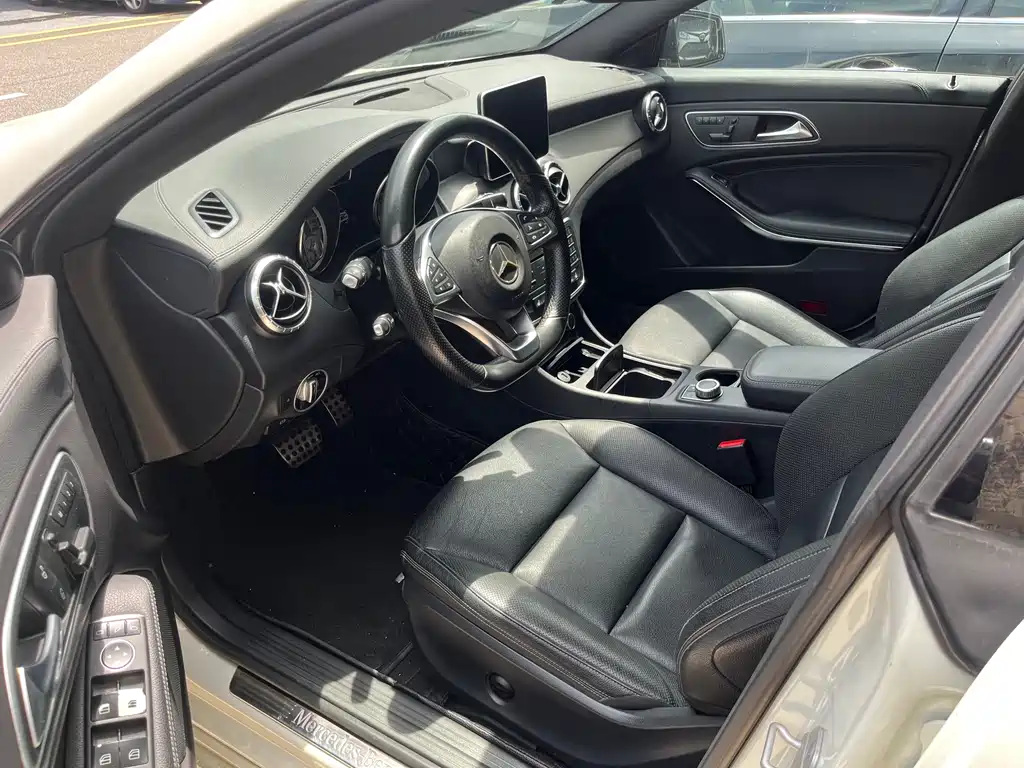 Mercedes-Benz CLA (Import) 奔驰CLA进口 2016款 CLA 260 4 MATIC