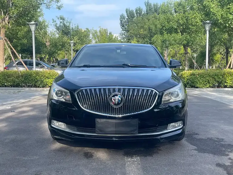 Buick LaCrosse 2.4 L SIDI Leading Comfort