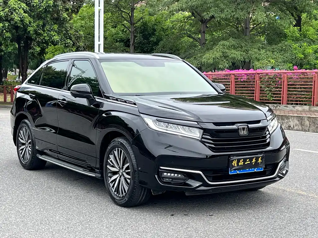 Avancier 370 TURBO 4 WD Premium