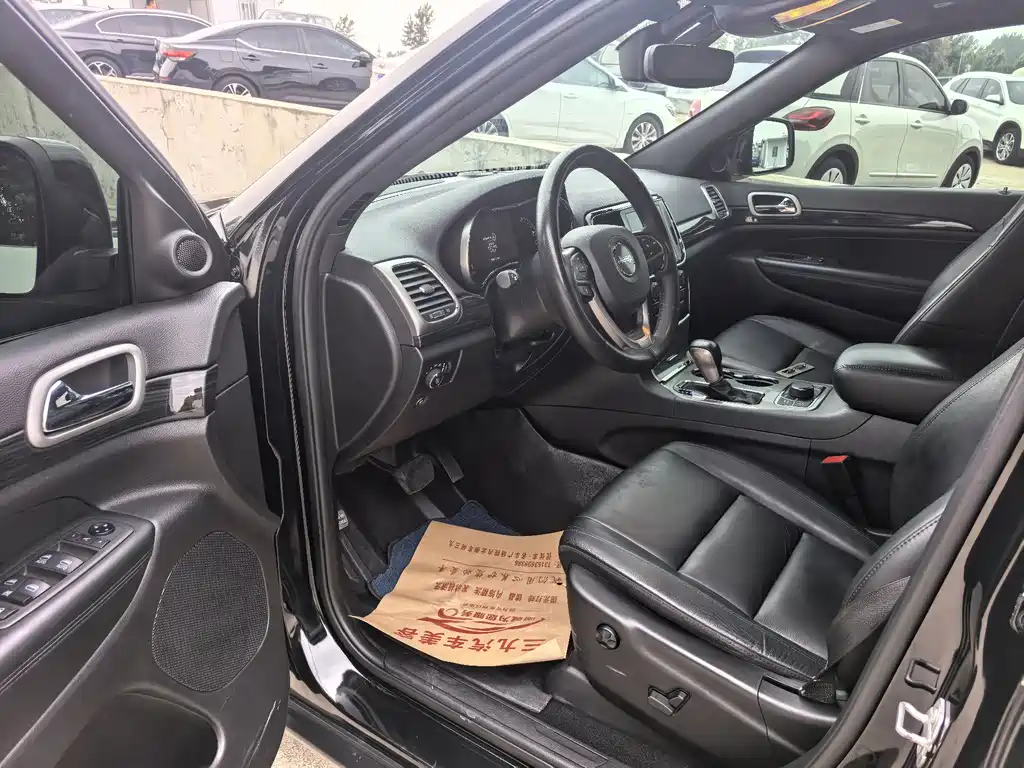 Grand Cherokee (Import) 3.0 L Professional Navigation