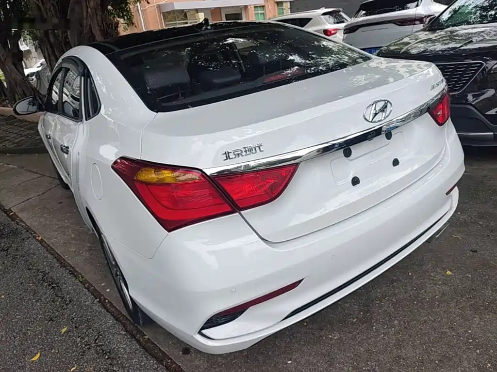 Mistra 1.8 L Auto Intelligent GLS CN-V