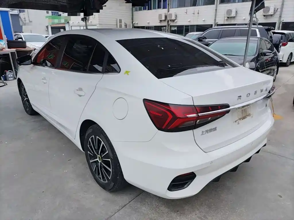 Roewe i5 1.5 L CVT Diamond