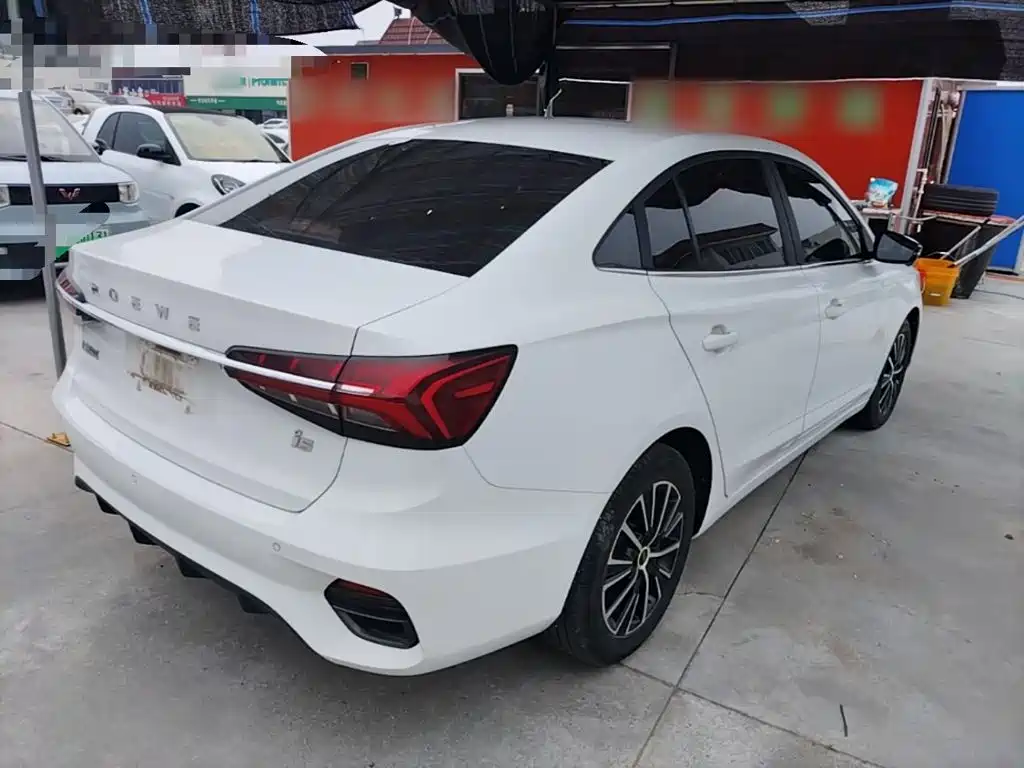 Roewe i5 1.5 L CVT Diamond