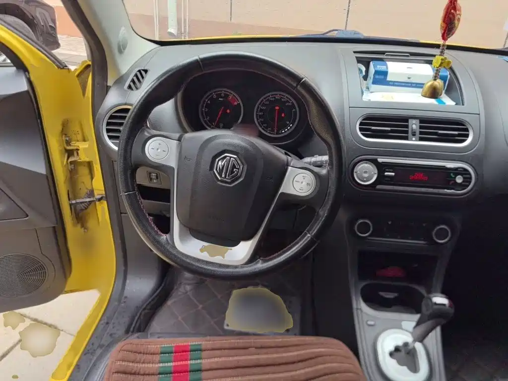 MG 3 1.5 L AMT Luxury