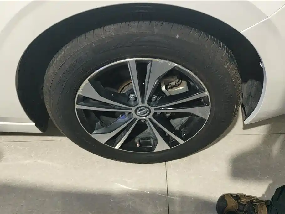 Sylphy 1.6 L XL CVT Joy