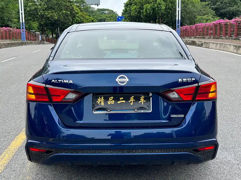 Teana 2.0 L XL Comfort