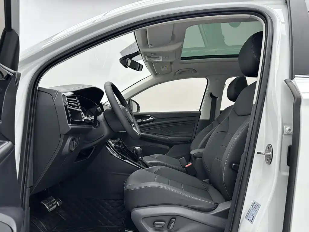 Jetta VS7 捷达VS7 2022款 熊猫版 1.4 T 自动荣耀版Pro