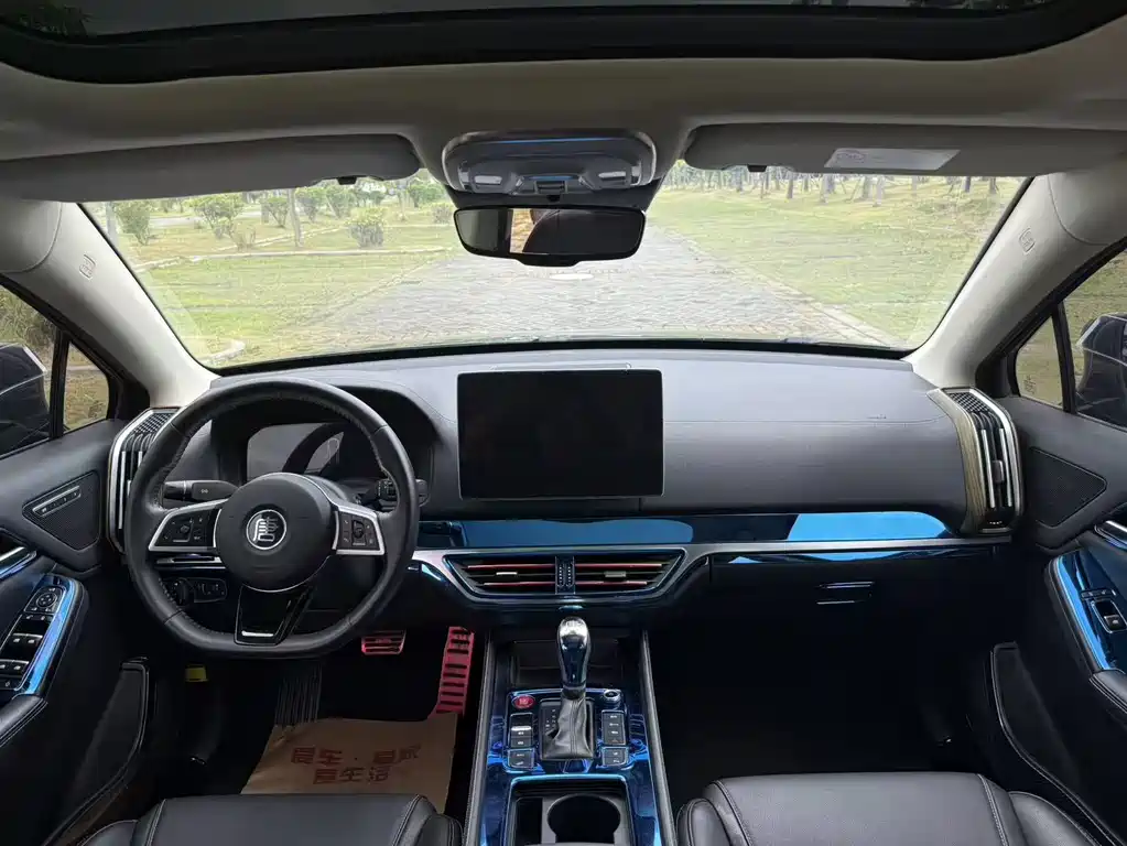 Tang 2.0 T Auto Connected Honored 7-seat CN-VI