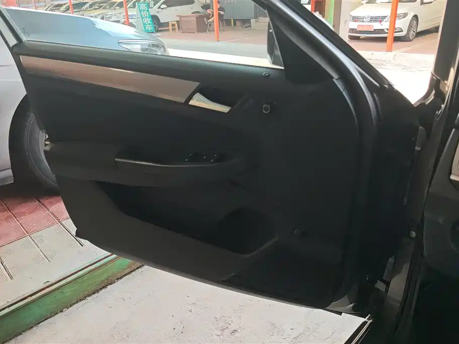 Bora 1.6 L Auto Fashion