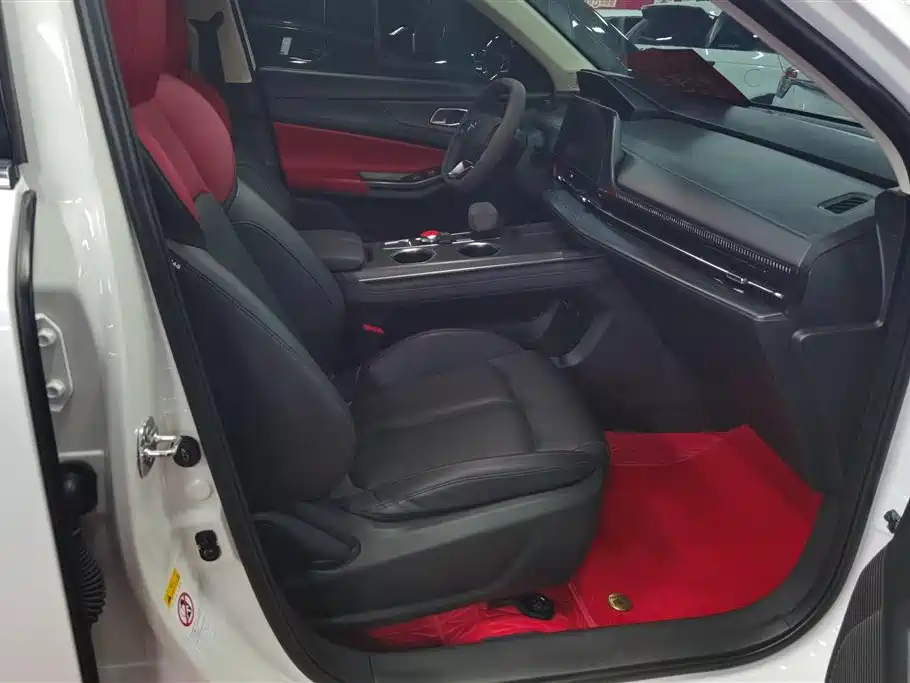 Changan CS55 PLUS 2 nd Gen 1.5 T DCT Distinguished