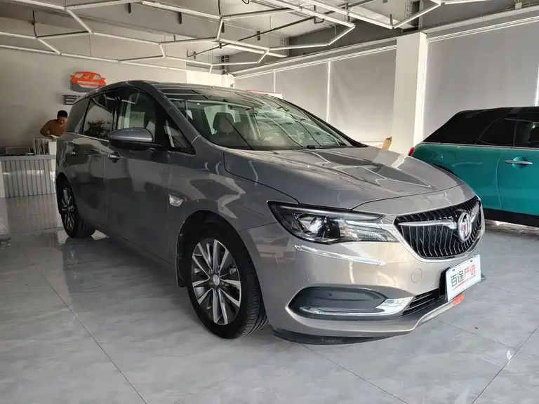 Buick GL6 18 T 6-seat Distinguished