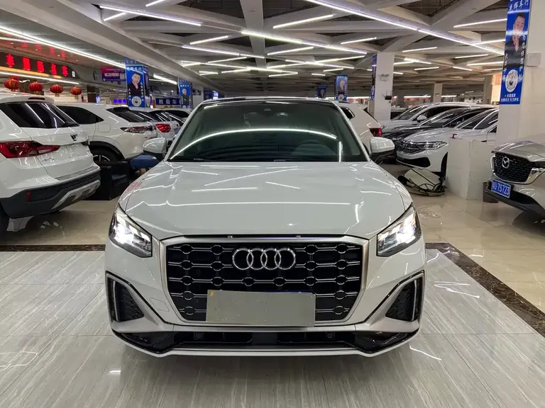Audi Q2 L 35 TFSI Fashion Dynamic