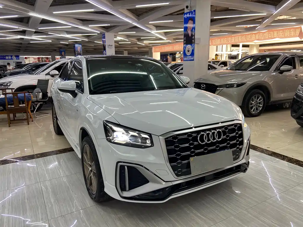 Audi Q2 L 35 TFSI Fashion Dynamic