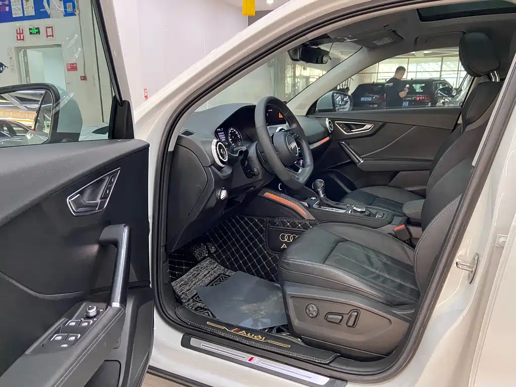 Audi Q2 L 35 TFSI Fashion Dynamic