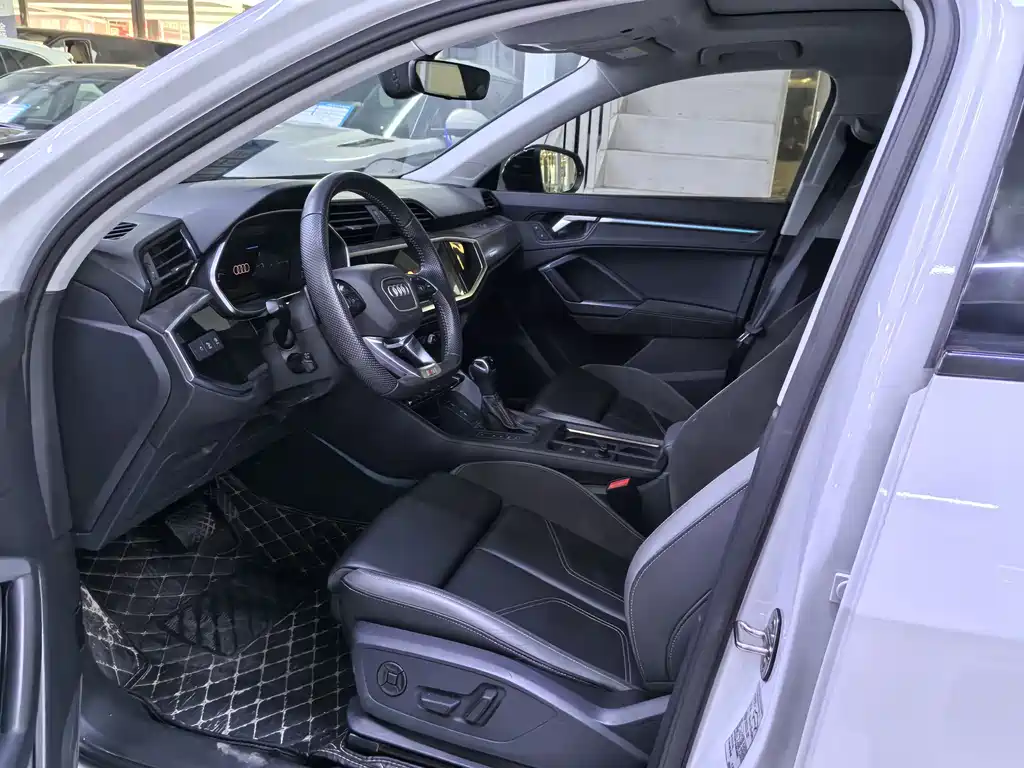Audi Q3 Sportback 40 TFSI RS Speed Kit