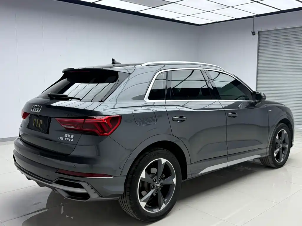 Audi Q3 35 TFSI Fashion Dynamic