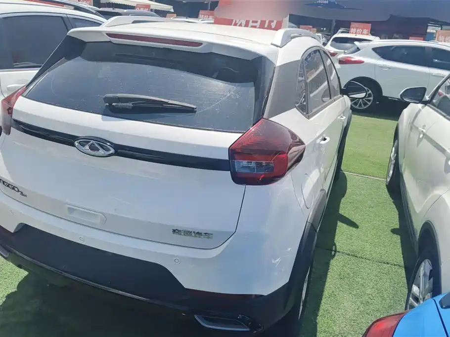 Tiggo 3 x Diamond 1.5 L CVT Elite