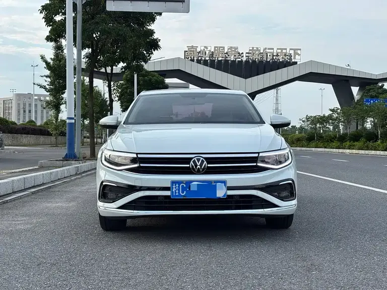 Volkswagen Bora 280 TSI DSG Comfort Travel