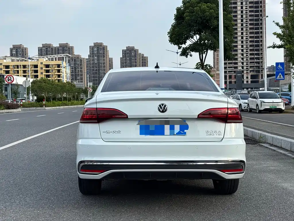 Bora 280 TSI DSG Comfort Travel