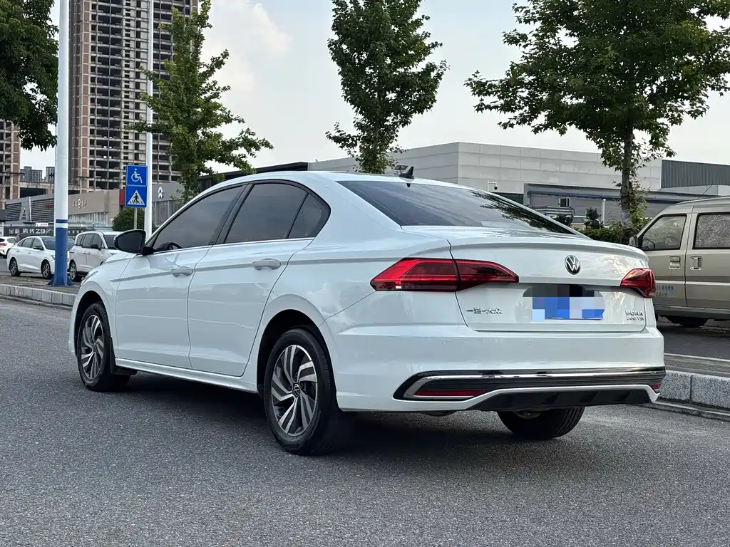 Bora 280 TSI DSG Comfort Travel