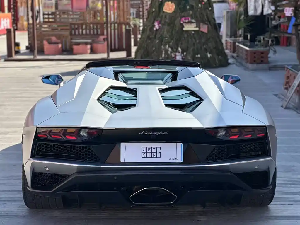 Aventador Aventador S