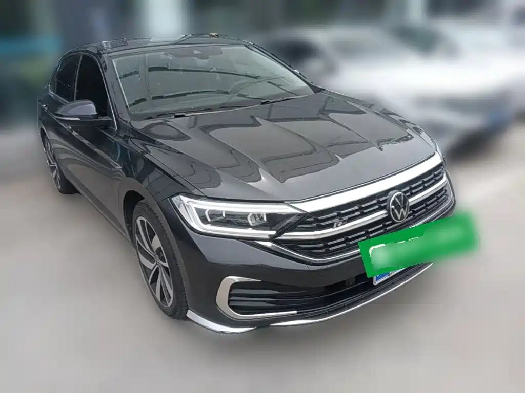 Sagitar 300 TSI DSG Outstanding