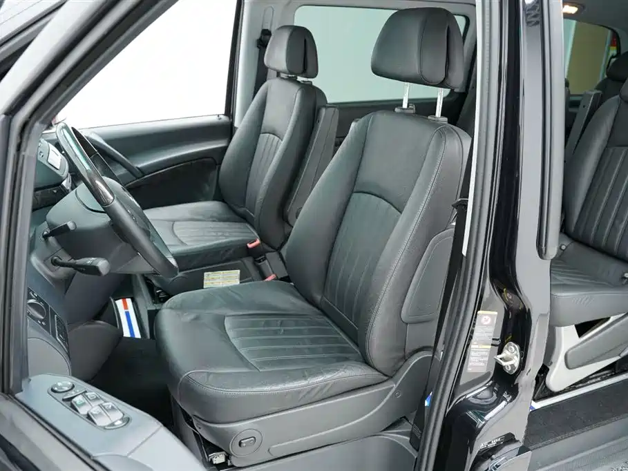 Viano (Import) 3.5 L 125 Anniversary 7-seat