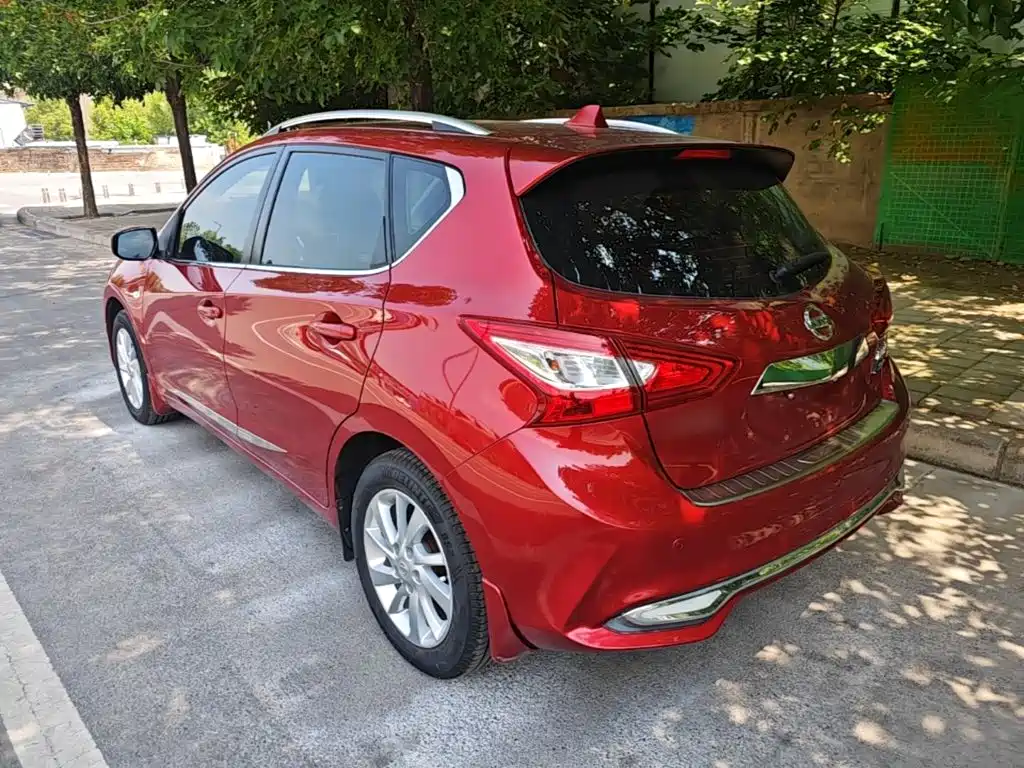 Tiida 1.6 L CVT Cool Motion