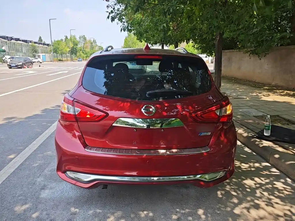 Tiida 1.6 L CVT Cool Motion