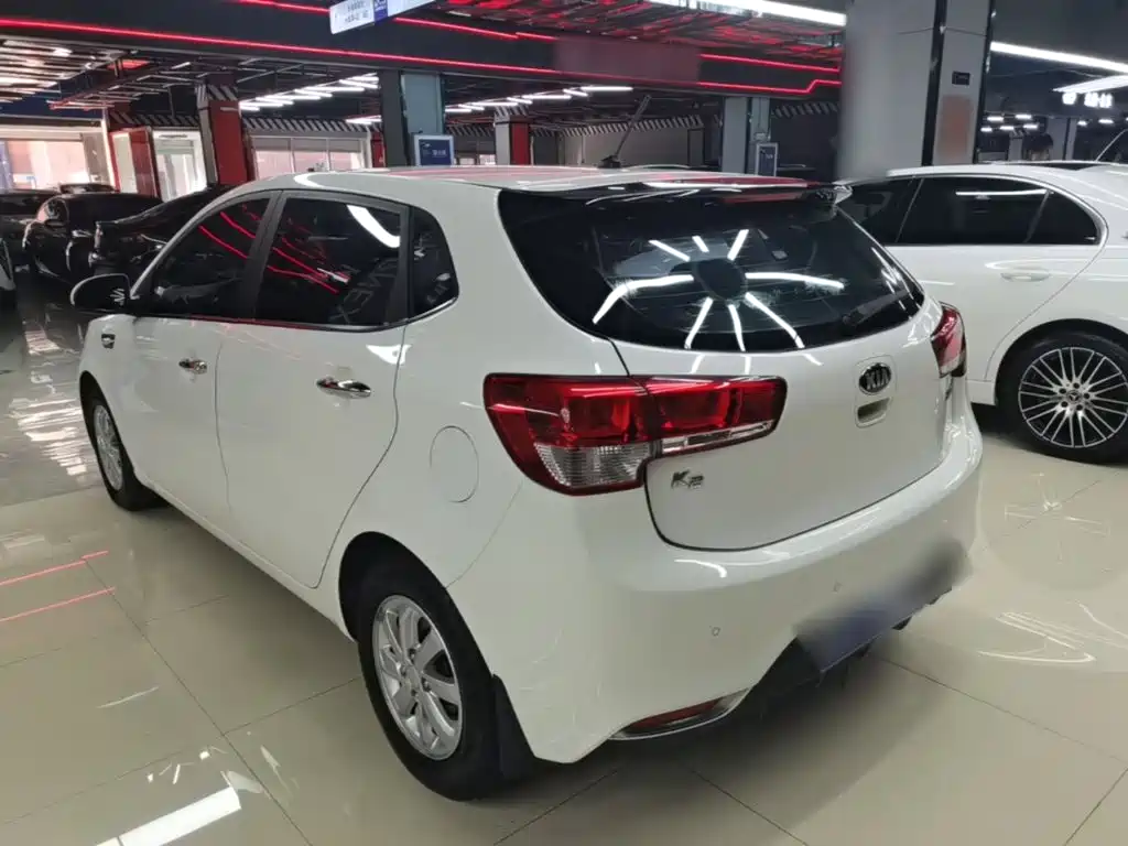 Kia K2 Hatchback 1.4 L AT GLS Cool