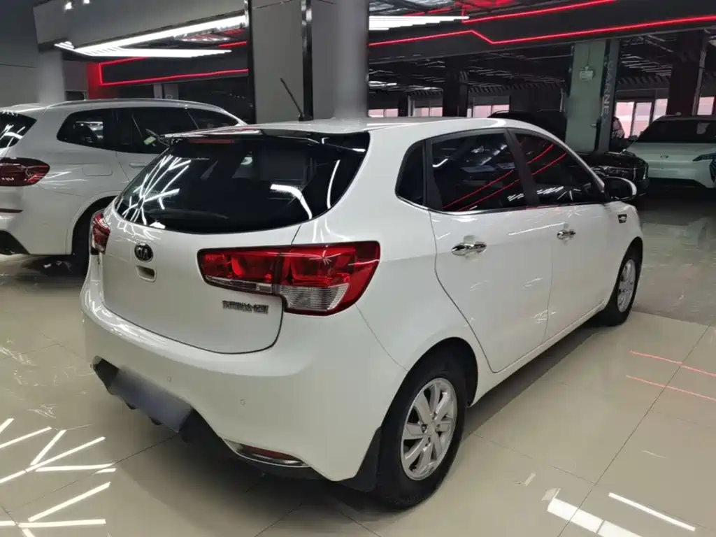 Kia K2 Hatchback 1.4 L AT GLS Cool