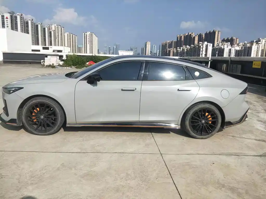 Changan UNI-V 1.5 T Sport
