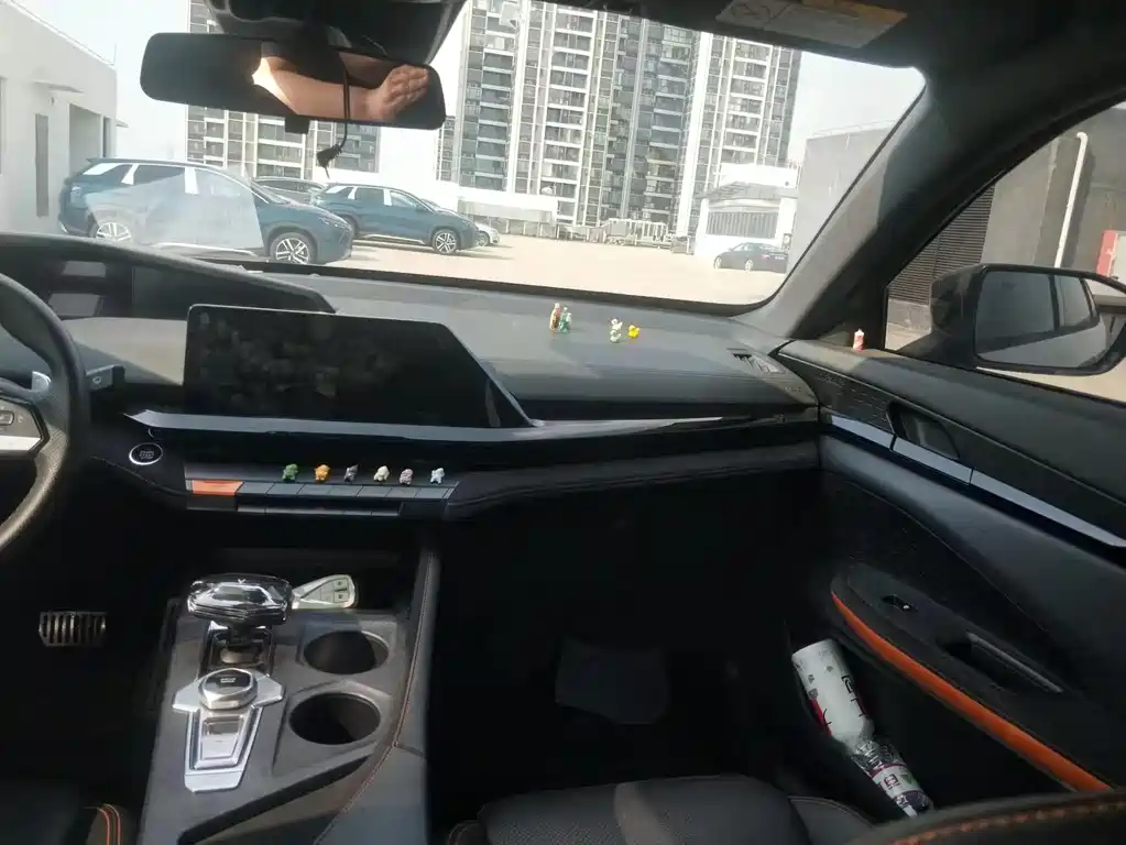 Changan UNI-V 1.5 T Sport